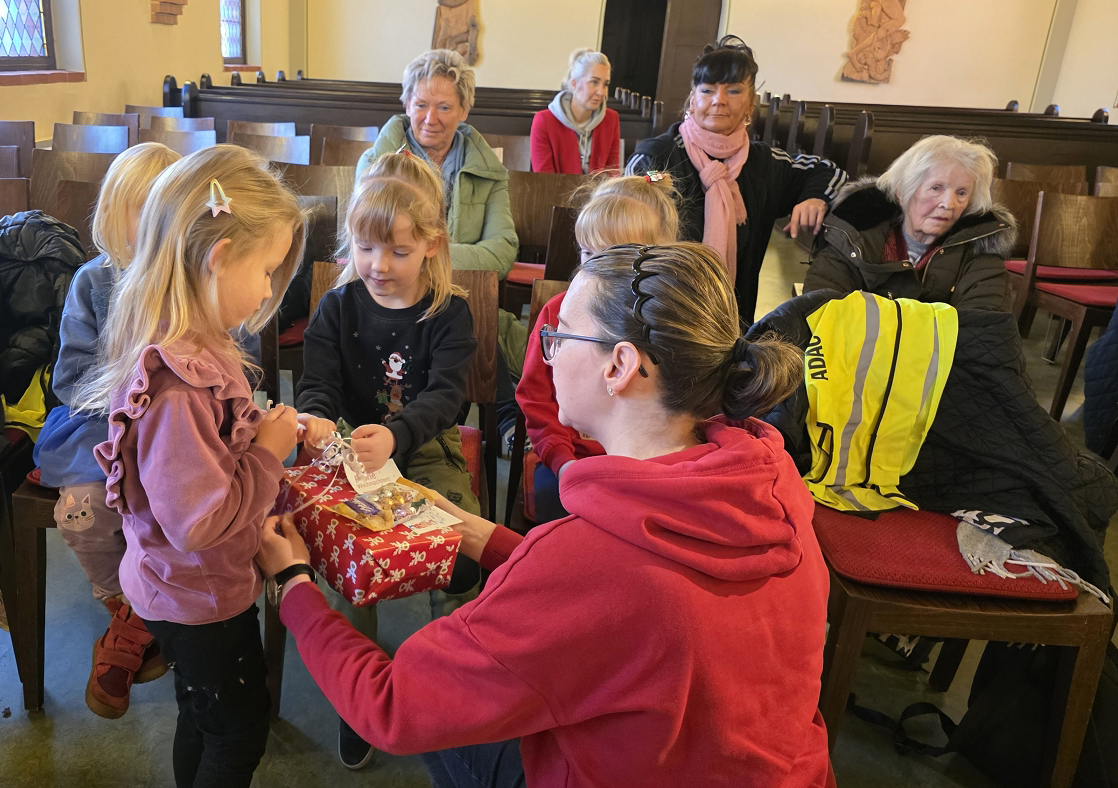 website 2025 Wunschbaum Klinikum geschenk kind